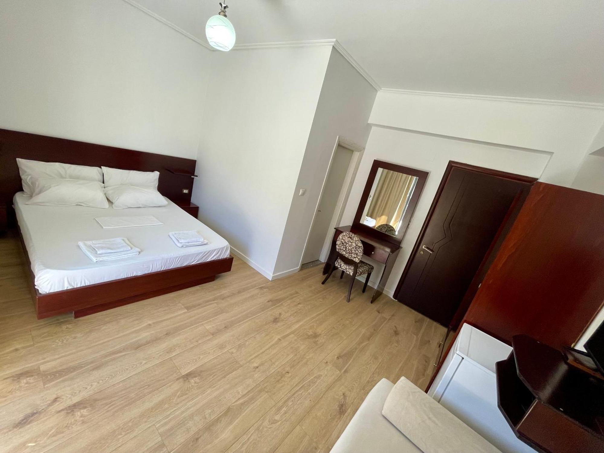 Sunny Side Hotell Sarandë